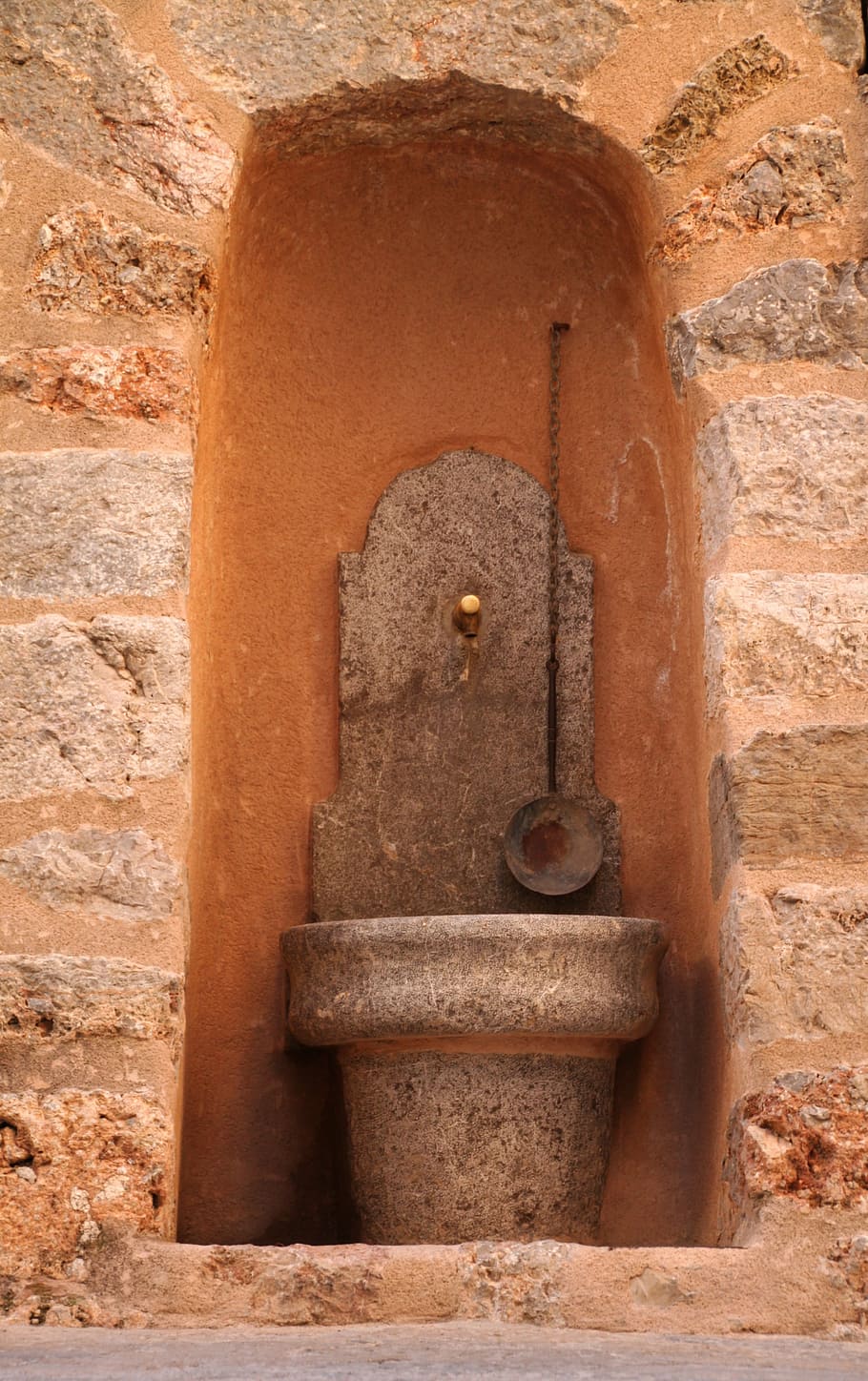 fountain, water basin, water fountain, architecture, wall, bricked, HD wallpaper