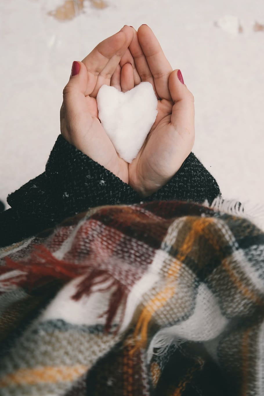 person holding heart-shaped ice, people, hand, snow, winter HD wallpaper