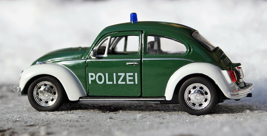 model car, auto, vw, oldtimer, vehicles, beetle, police, snow HD wallpaper