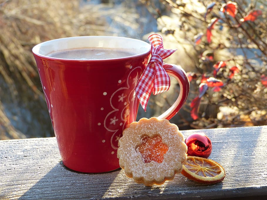 red ceramic mug with liquid on gray wooden plank, cup, cookie
