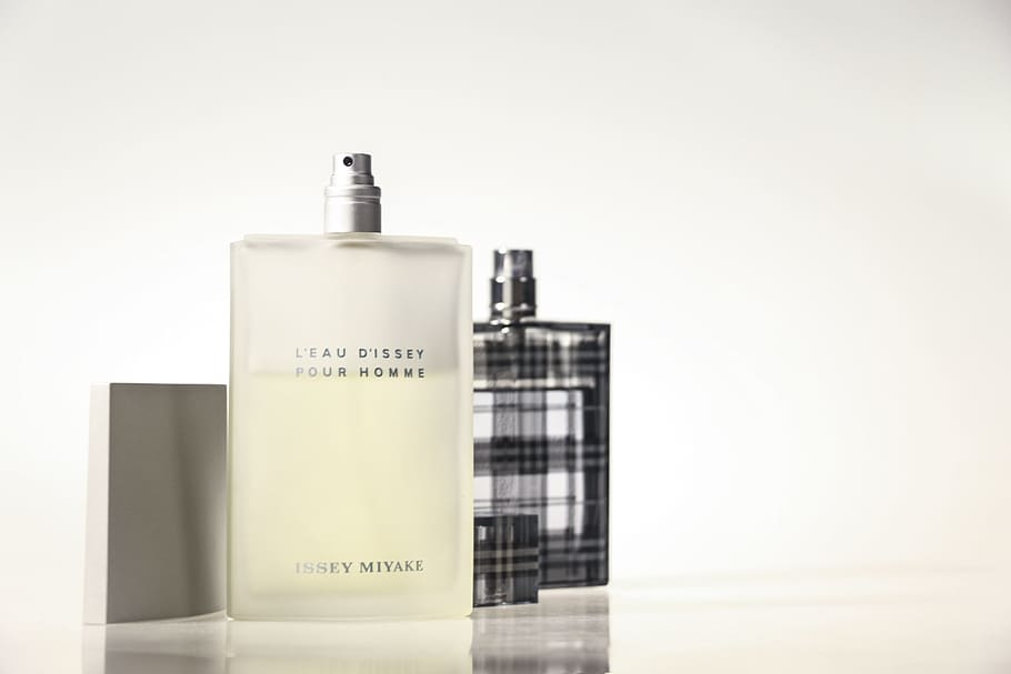 rule of thirds photography of perfume bottles, still life, burberry