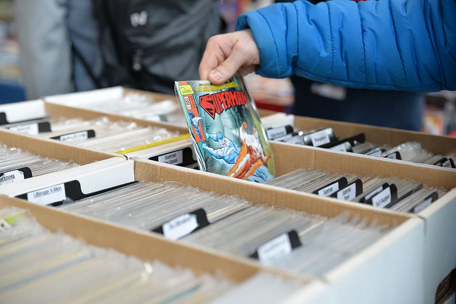 person holding Superman comic book, Comic-Con, Convention, Comic, Books HD wallpaper