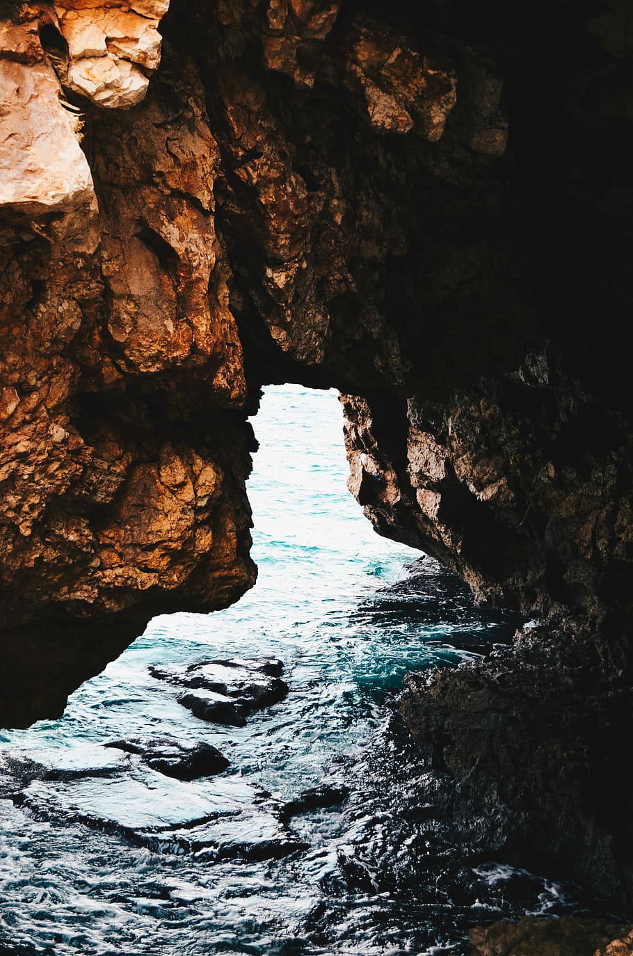 stone arch above water, rock formation above sea, cave, mountain HD wallpaper