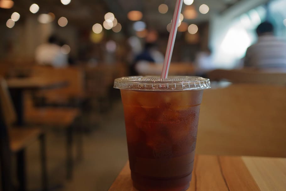 beverage with ice on table, ice coffee, cafe, drinks, cool HD wallpaper