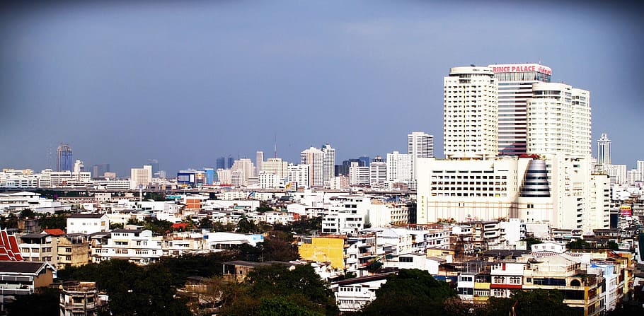 bangkok-view-condo-pool.jpg