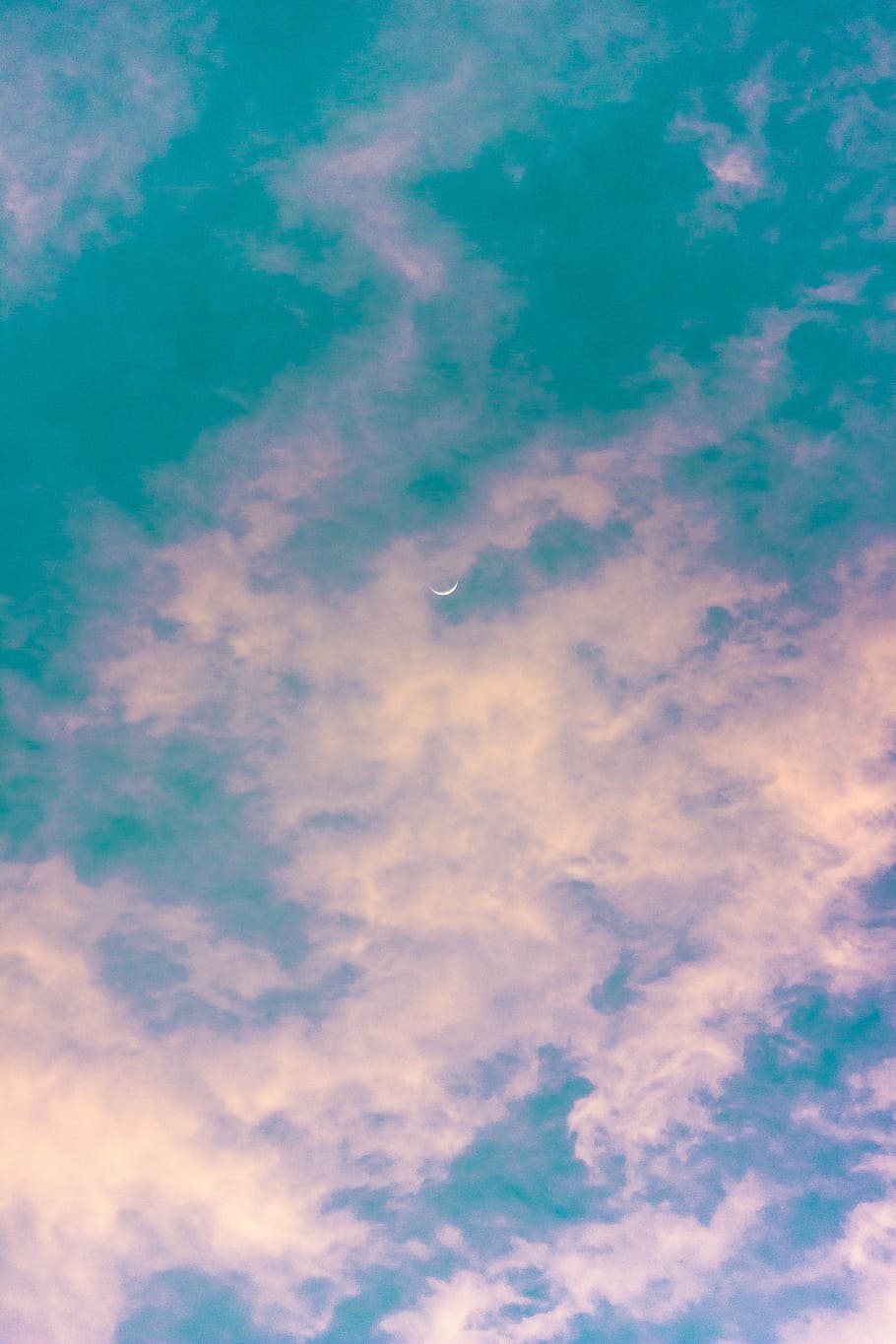 white and blue sky, man's eye view of white clouds, moon, pink HD wallpaper