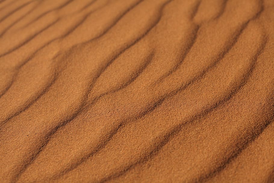 sand, desert, stone, pebble, wind, traces, lines, heiss, dry, HD wallpaper