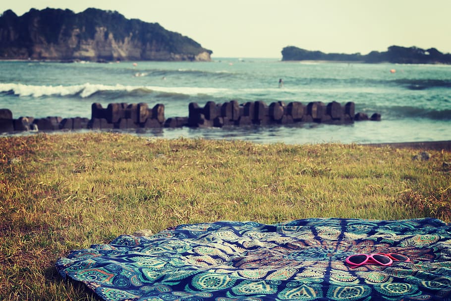 blue textile near body of water, sea, nature, no People, landscape HD wallpaper