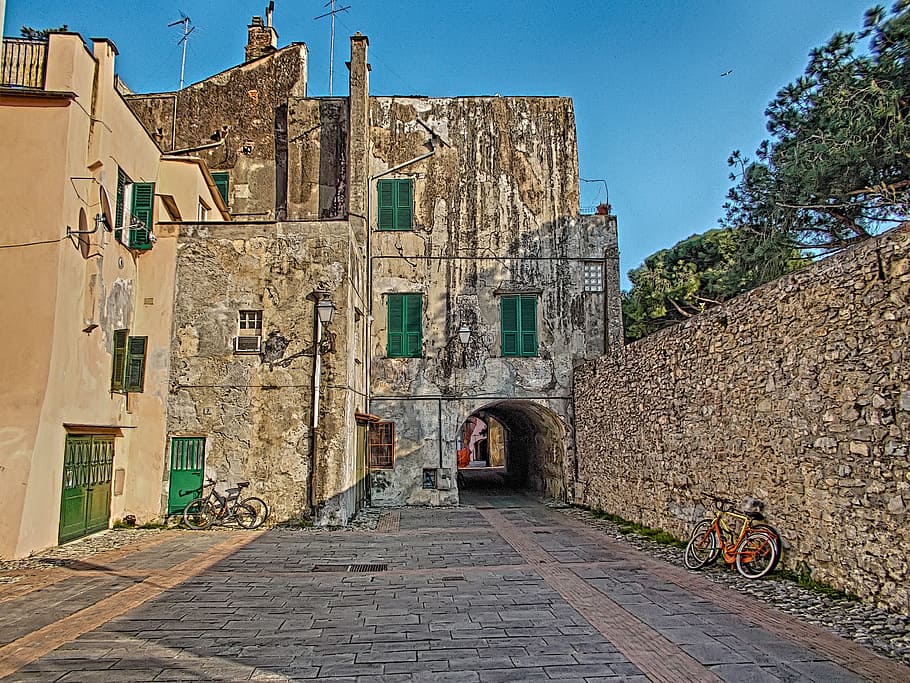 Albenga, Liguria, Square, Piazza, Italy, wall, walls, signs HD wallpaper
