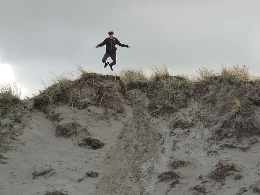 Jump, Child, Play, Boy, Dunes, Sand, outdoor, texel, slufter HD wallpaper