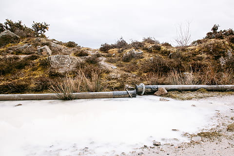 Broken pipe, industry, no People, outdoors, nature, snow, winter HD wallpaper