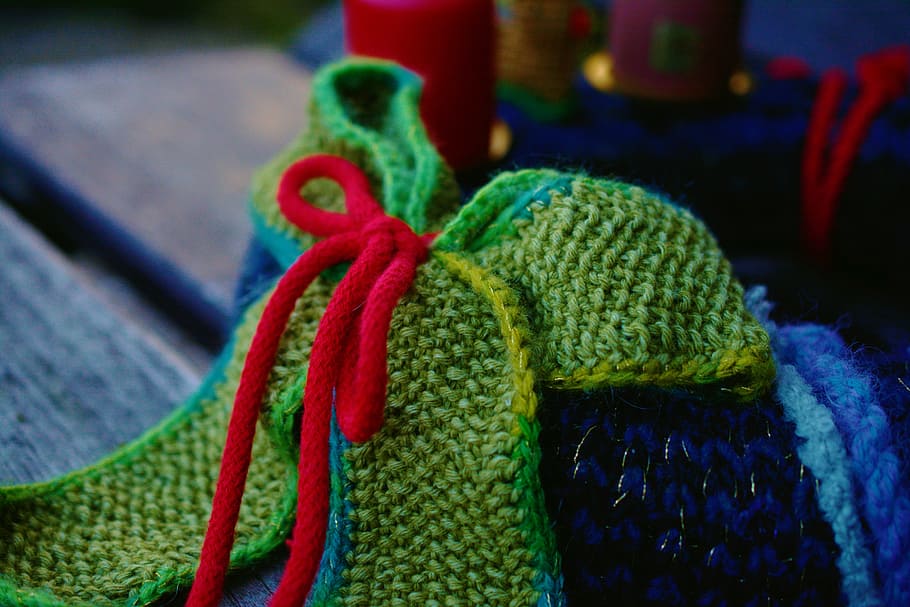 knit, wool, loop, hand labor, colorful, knitting, advent wreath HD wallpaper