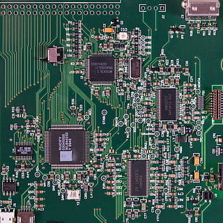 Green Circuit Board, chips, circuitry, circuits, close -up, components HD wallpaper