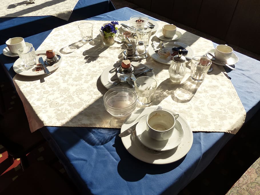 Breakfast, Table, Eaten, Up, breakfast table, eaten up, empty HD wallpaper