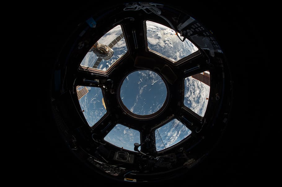 space shuttle view outside the Earth, gray metal frame, underground HD wallpaper