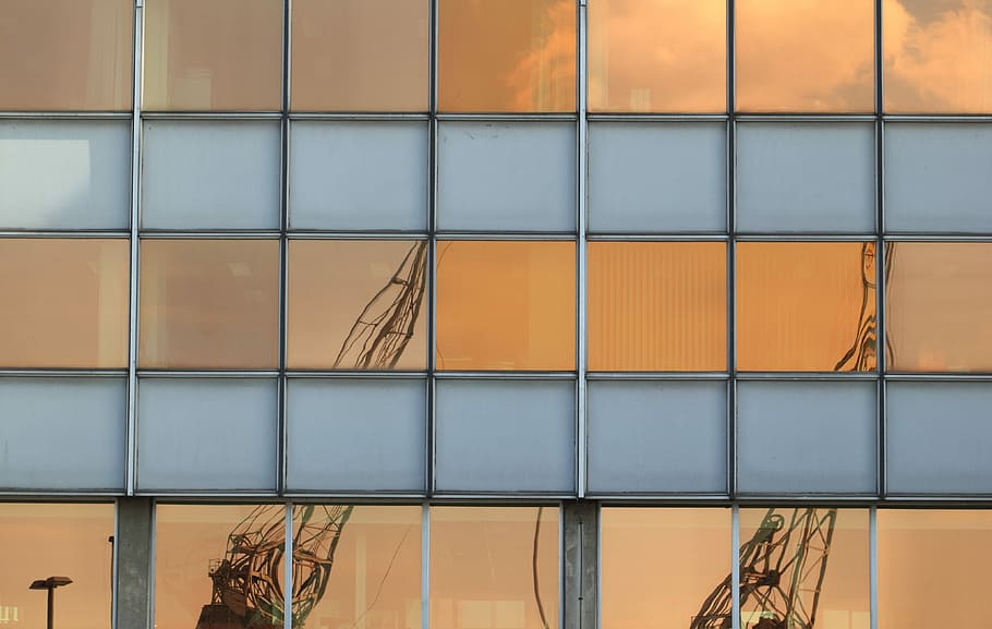 Belgium, Antwerp, Building, Reflection, cranes, full frame HD wallpaper