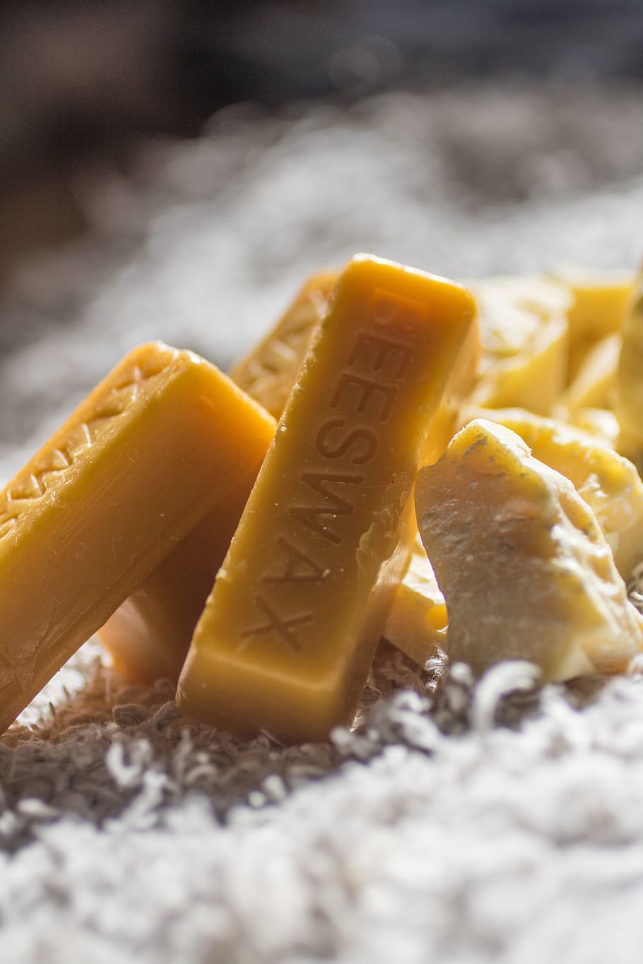 cocoa-butter-cocoa-raw-beeswax.jpg