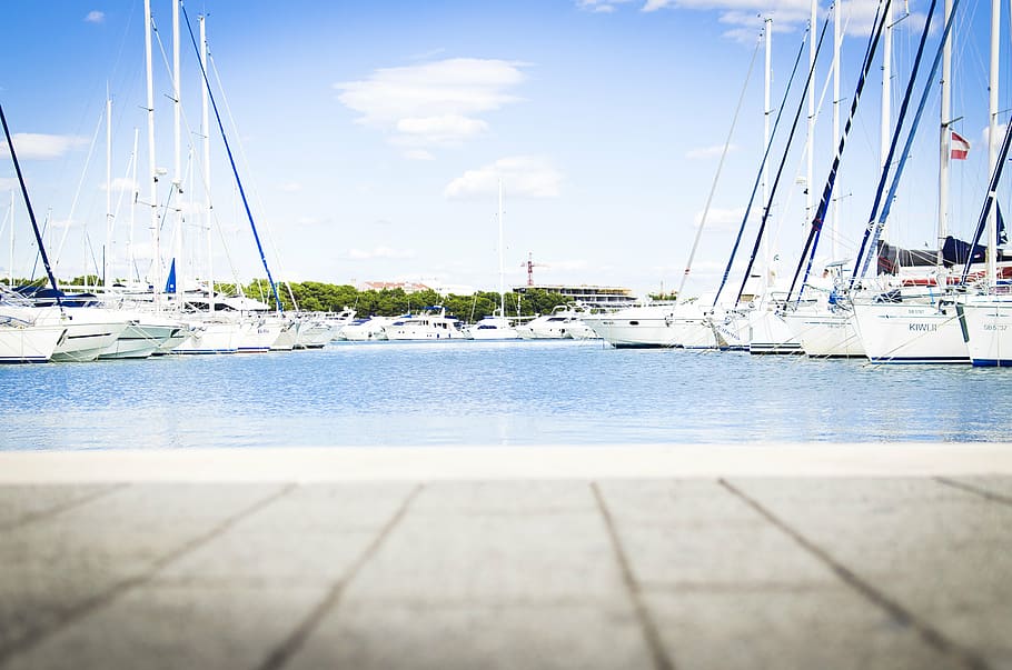 white yacht on water during daytime, clouds, sky, trees, ocean HD wallpaper