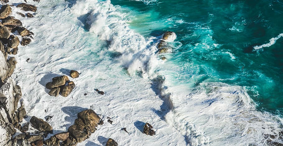 aerial photography of seashore, aerial photography of sea waves crashing to the rocks HD wallpaper