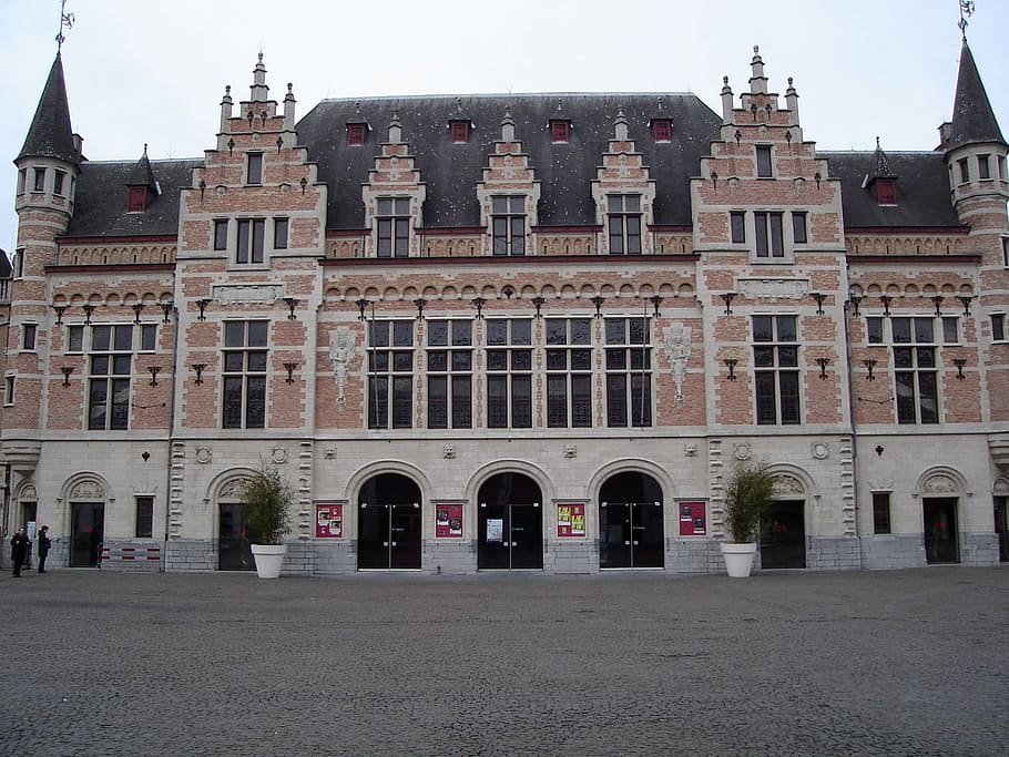 The City Theatre in Kortrijk, Belgium, architecture, building, HD wallpaper