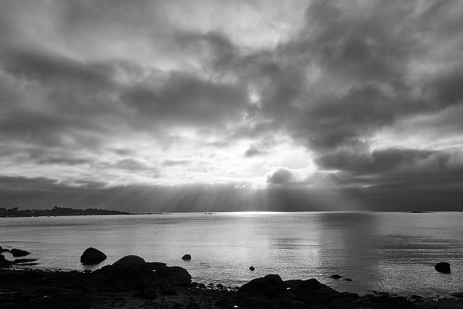 landscape, sea, sun, clouds, reflection, rock, black and white HD wallpaper