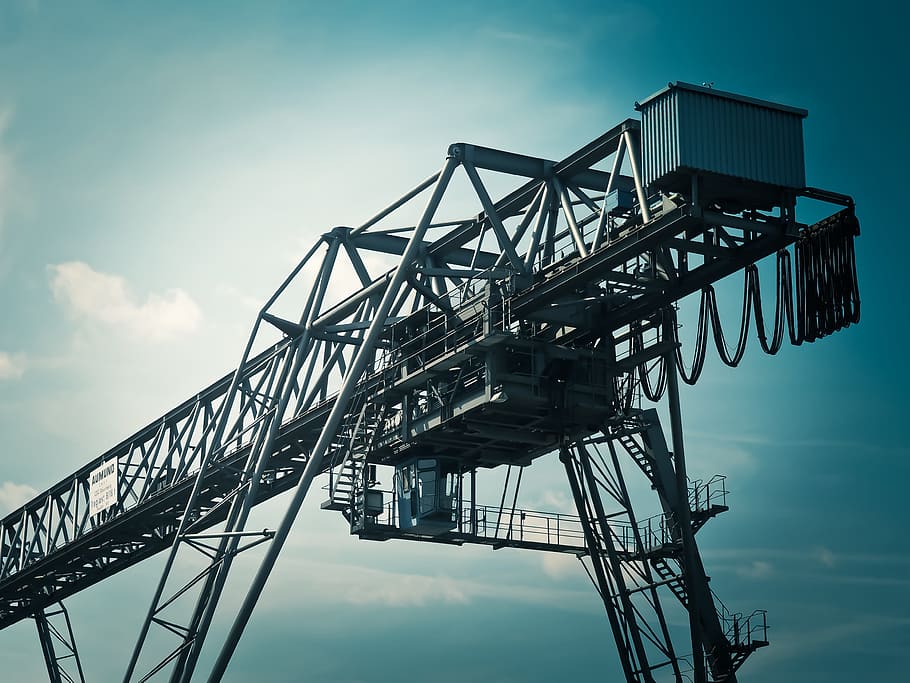 grayscale photo of concrete structure, crane, loads, load crane HD wallpaper