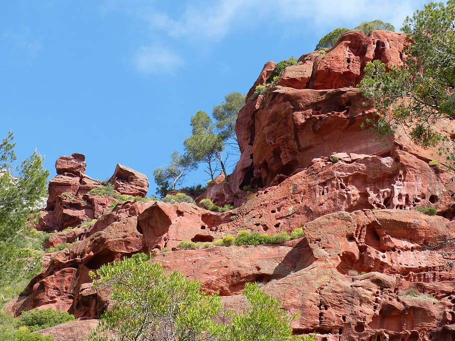 red sandstone, red rocks, forms, erosion texture, montsant HD wallpaper