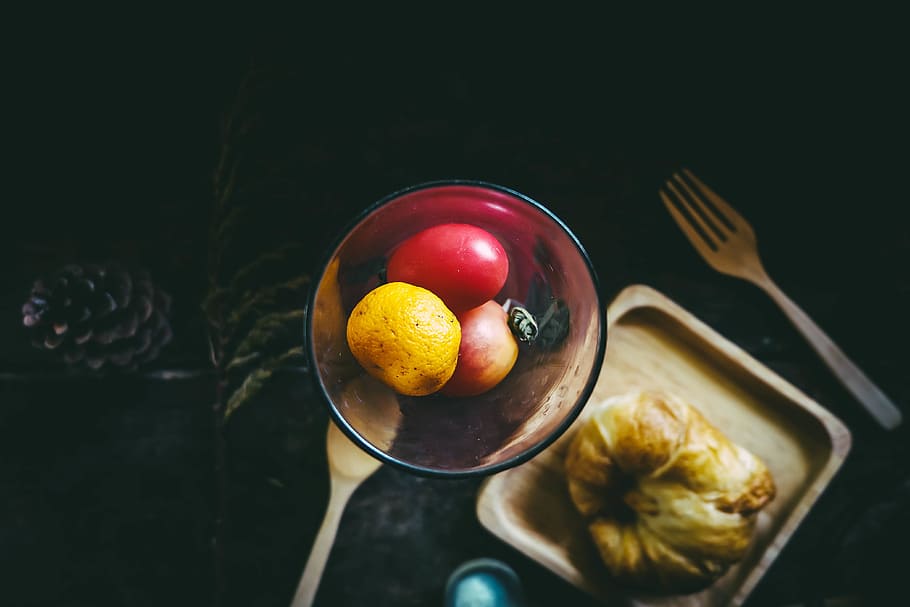 croissant, bread, display, table, glass, fruit, food, wooden HD wallpaper