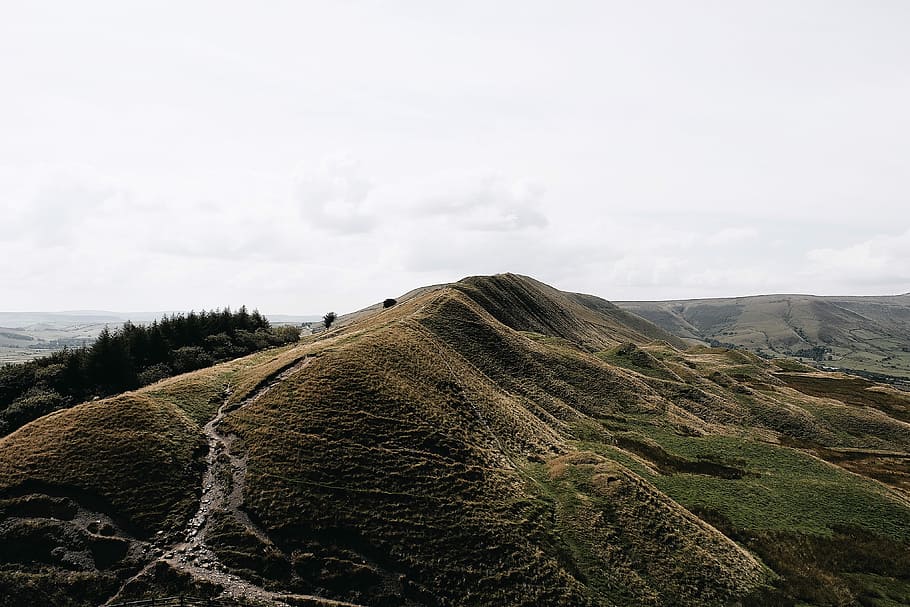 The view from Mam Tor, brown and green hill, highland, ridge HD wallpaper