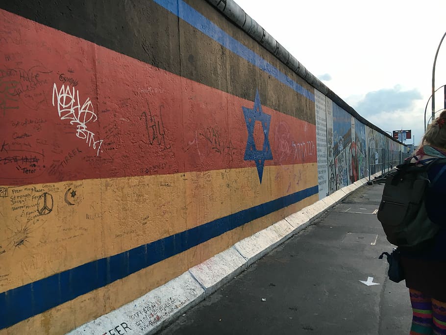 Berlin, Wall, Landmark, Flag, German, jewish, art, graffiti HD wallpaper