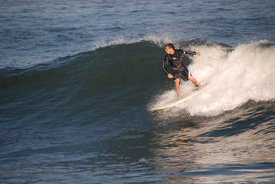 man playing surf, surfer, surfing, sea, wave, water sport, ocean HD wallpaper