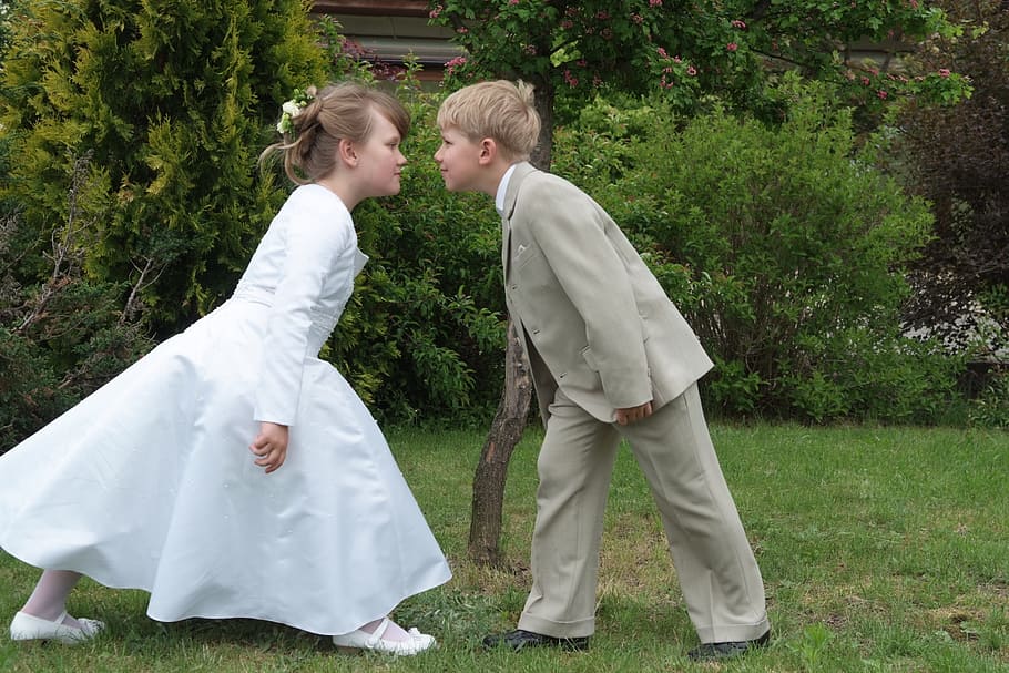 girl and boy about to kiss, children, the adoption of, first communion, HD wallpaper