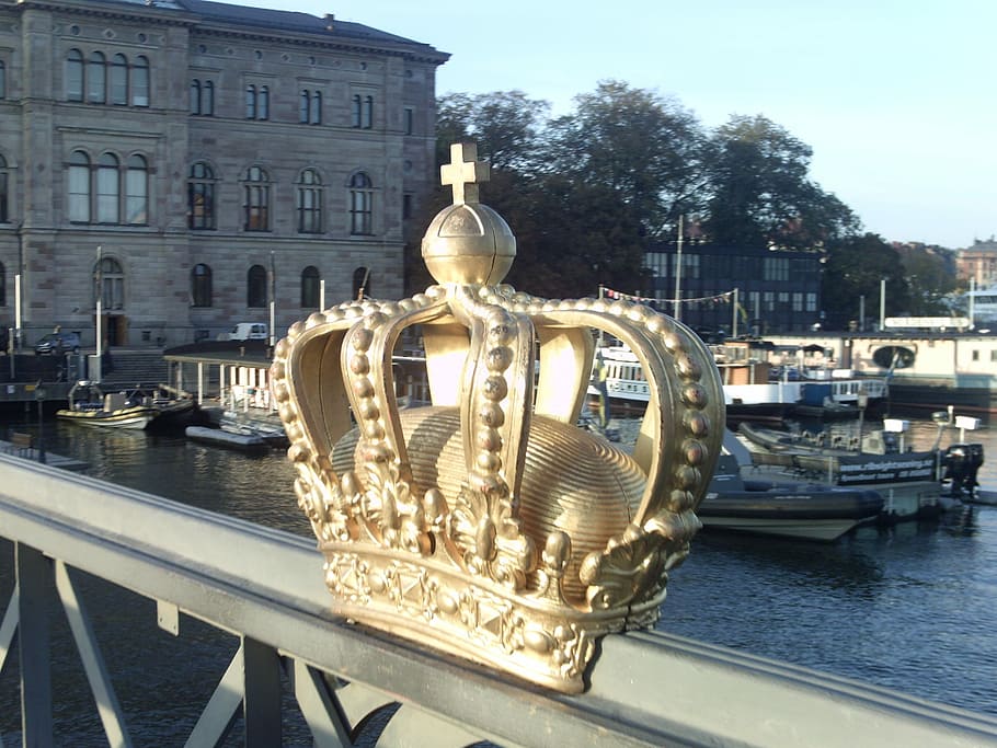 Bridge, Crown, River, Sweden, Stockholm, sun, gamla stan, old town HD wallpaper