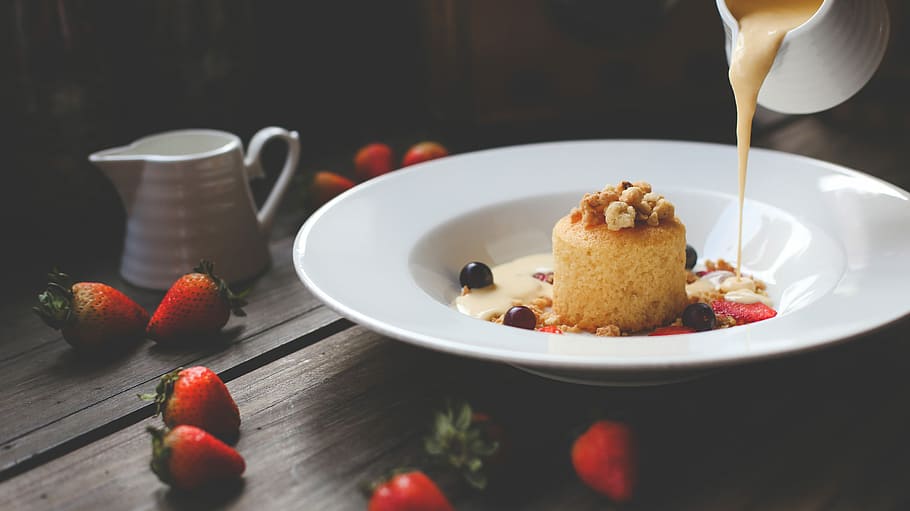 white ceramic plate with cake and strawberries, food, dessert HD wallpaper