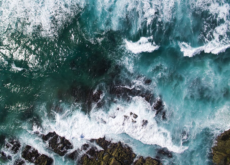 aerial photography of seashore waves, aerial photo of body of water HD wallpaper