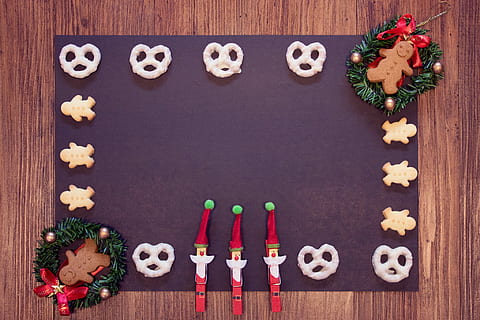 brown Gingerbread and pretzel arrangement board, wood - Material HD wallpaper