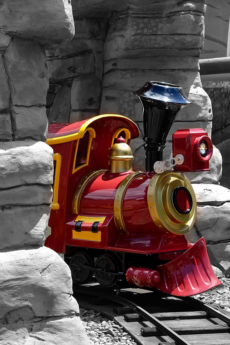 train, locomotive, cartoon, engine, railway, red, retro, transportation HD wallpaper