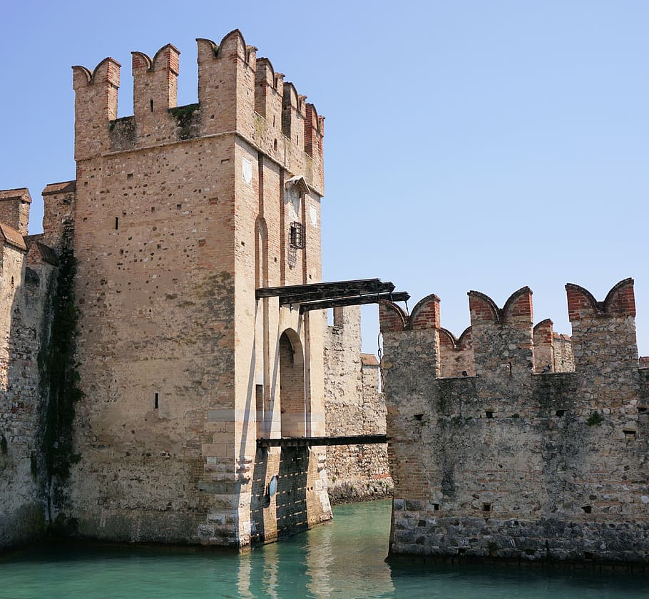 concrete structure on the water, drawbridge, input, goal, castle HD wallpaper
