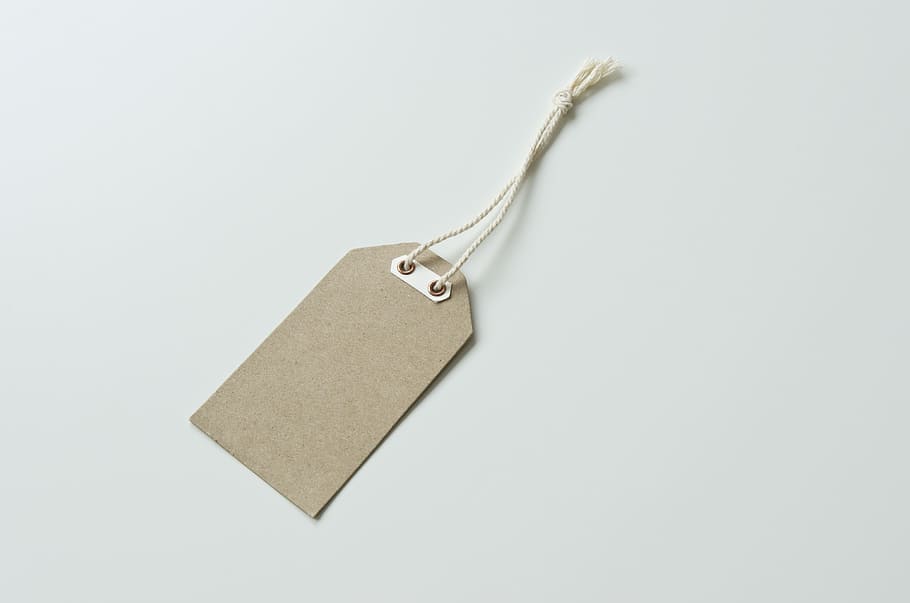 brown tag on white surface, label, kraft, blank, design, paper HD wallpaper
