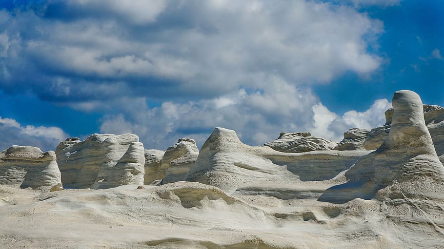 white sand with rock formation, greek island, milos, sarakiniko, HD wallpaper