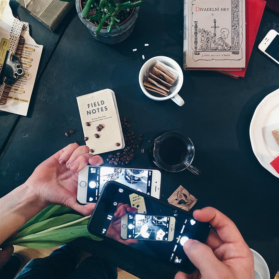 Shooting coffee with smartphones, hands, top view, people, business HD wallpaper