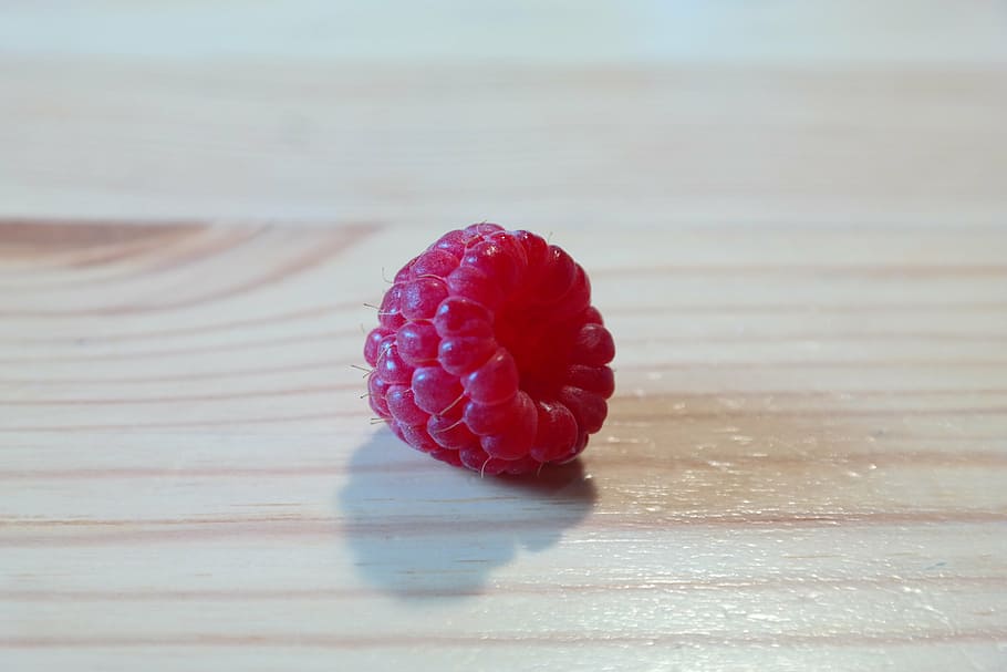 raspberry, fruit, vitamins, sweet, healthy, red, food, freshness HD wallpaper