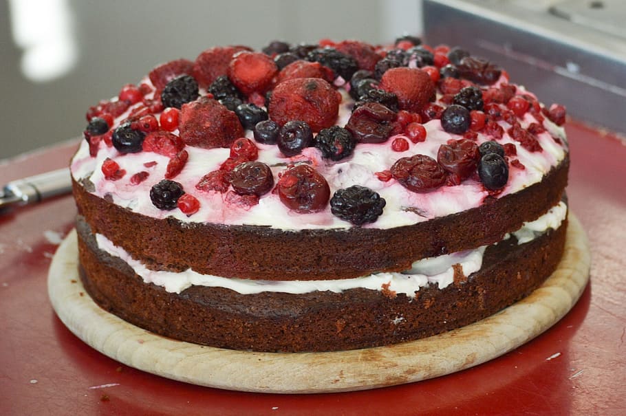 chocolate berry cake, chocolate cake, dessert, mascarpone, dates HD wallpaper