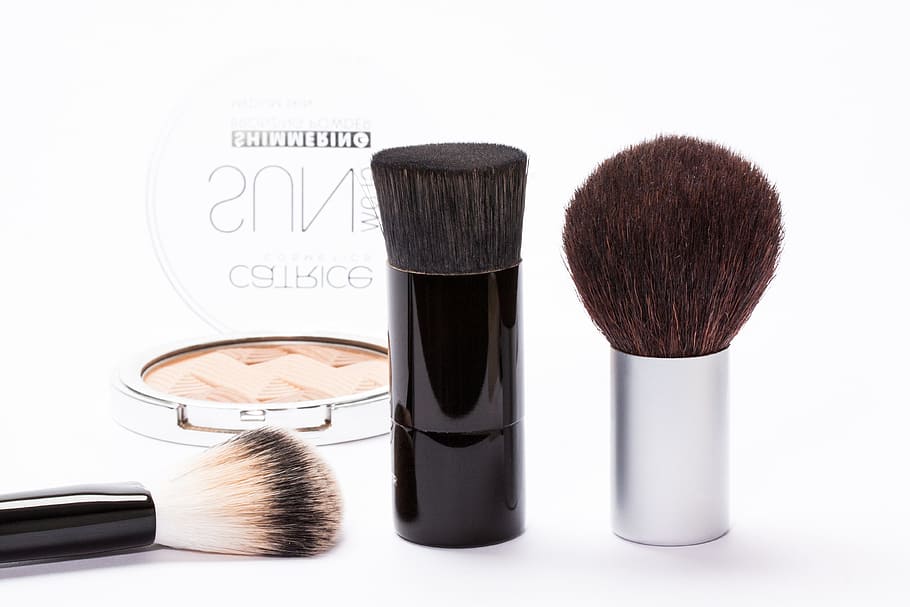 Black Make Up Brush Near Silver Make Up Palette, cosmetics, makeup HD wallpaper