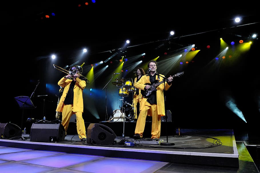 band performing on stage near speakers, Performance, Monaco HD wallpaper
