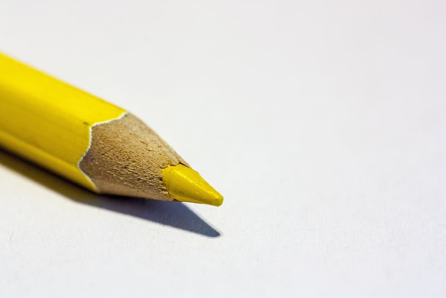 yellow sharpened coloring pen, colored pencil, colorful, colour pencils