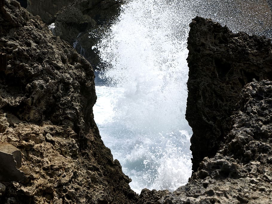 contrast, drip, spray, wave, water, inject, spill over, wet HD wallpaper