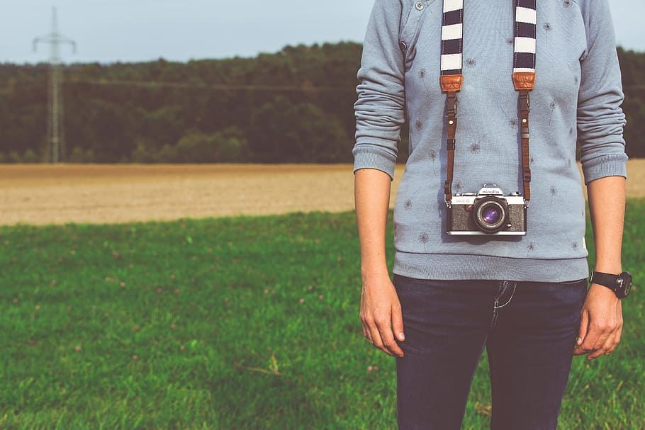 green, grass, nature, landscape, sky, people, man, alone, camera HD wallpaper