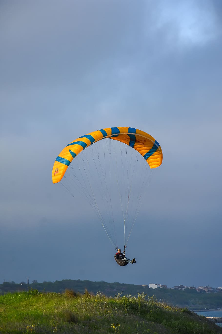 sky, parachute, air, flight, flying, dom, glider, adventure, HD wallpaper