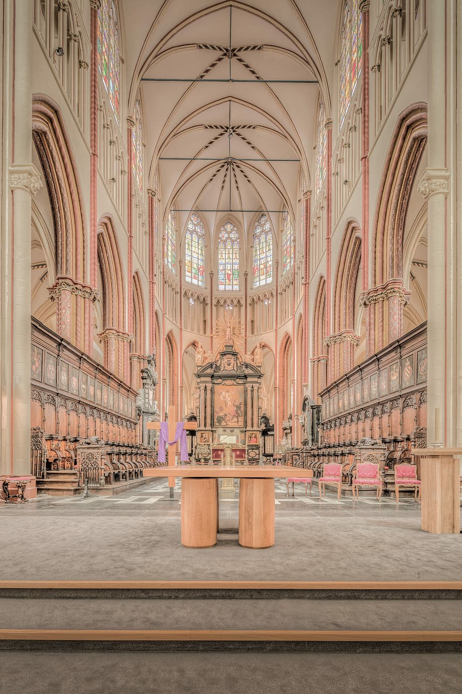photo of church interior, architectural photography of cathedral HD wallpaper